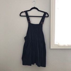Forever 21 black overall dress
